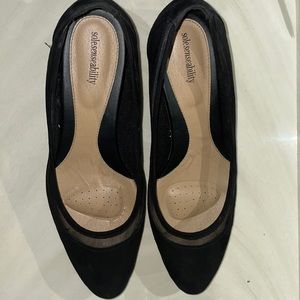 BLACK MINI HEELS (Size 10W)